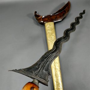 Keris Parungsari Wengkon Isen Tangguh Kartasura