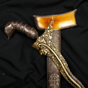 Keris Bugis Naga Raja Kinatah Emas