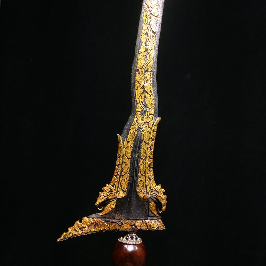 Keris Karno Tinanding Pudhak Sategal Luk 3 Kinatah Kamarogan