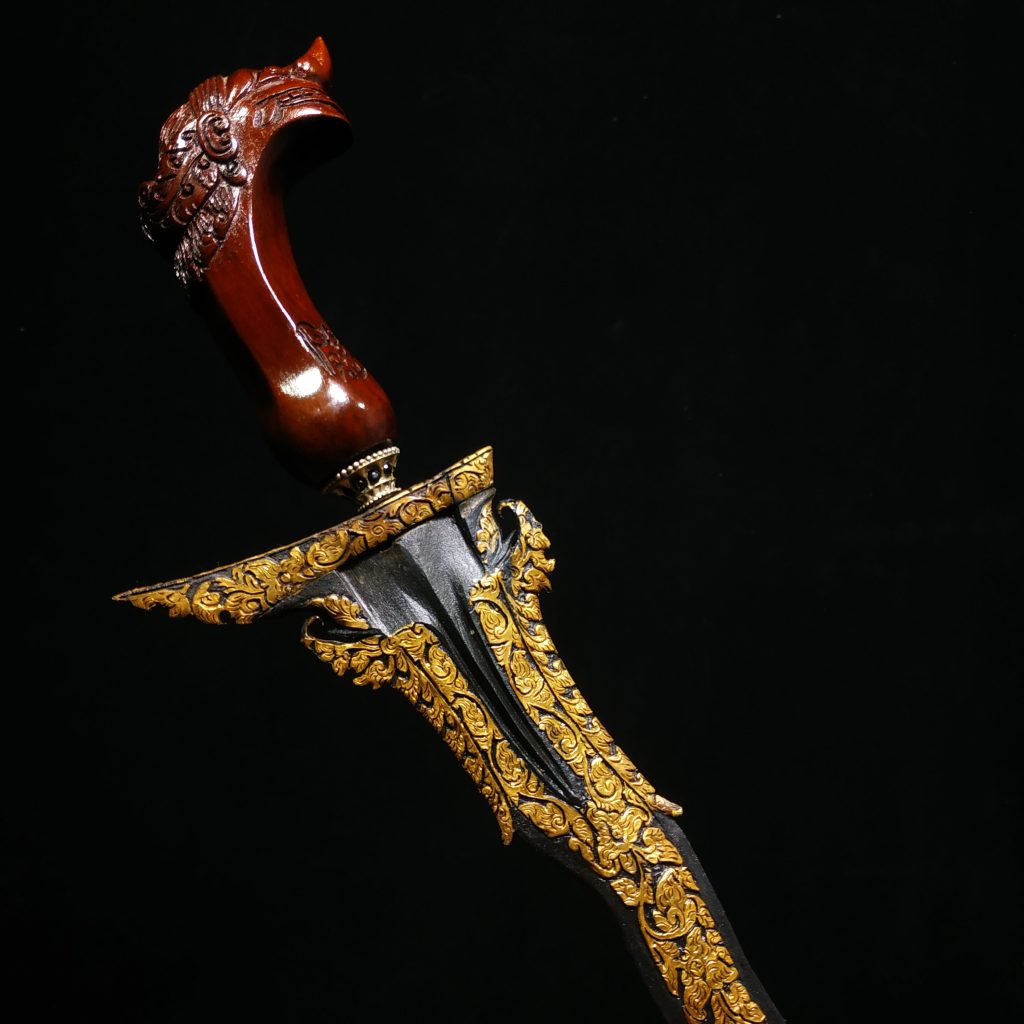 Keris Karno Tinanding Pudhak Sategal Luk 3 Kinatah Kamarogan