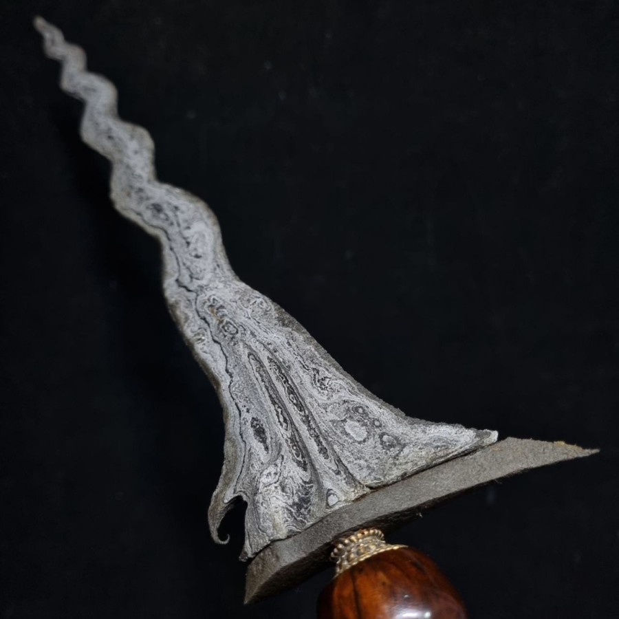 Keris Sengkelat Pamor Pedaringan Kebak Cirebon Sepuh
