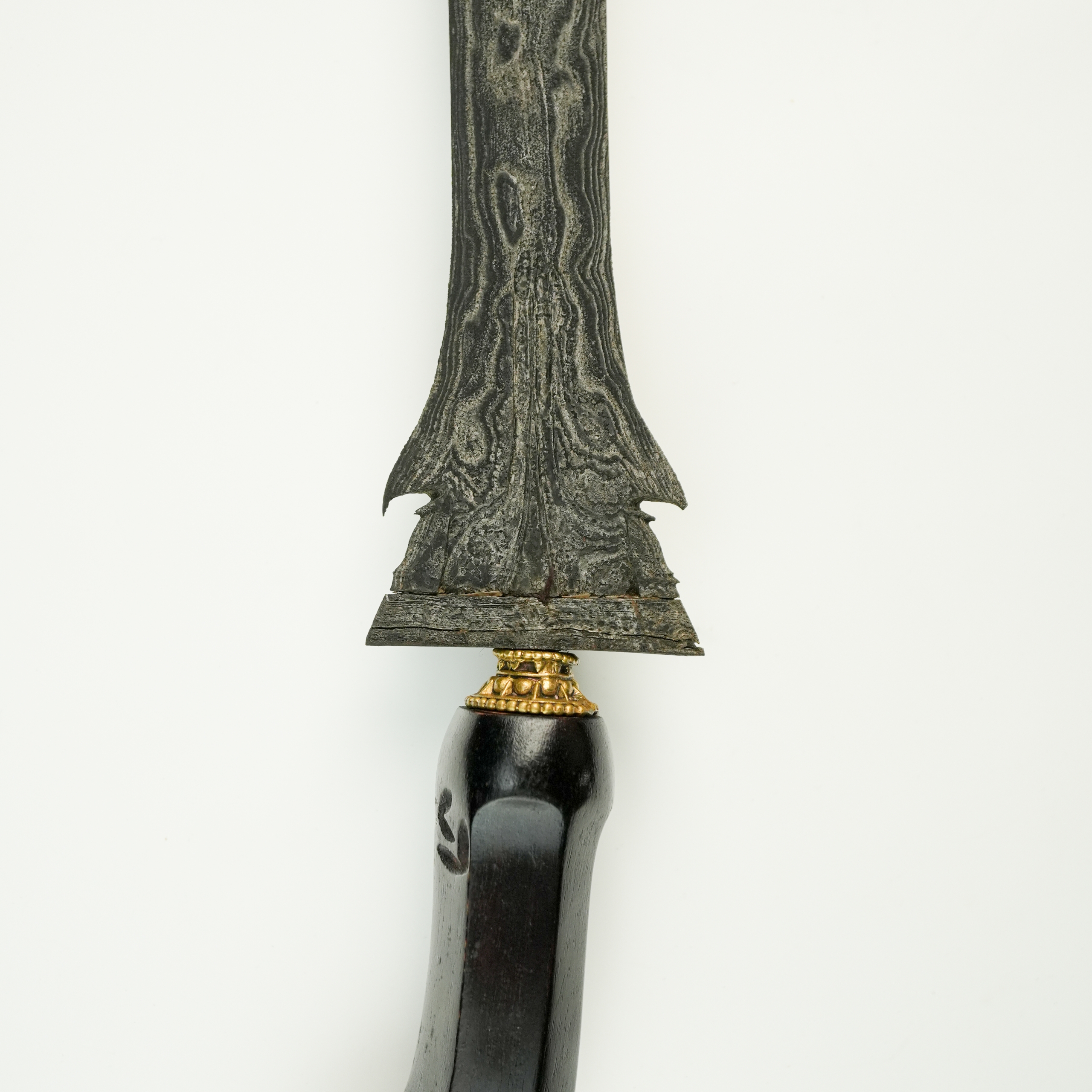 Keris Karno Tinanding Unik Antik