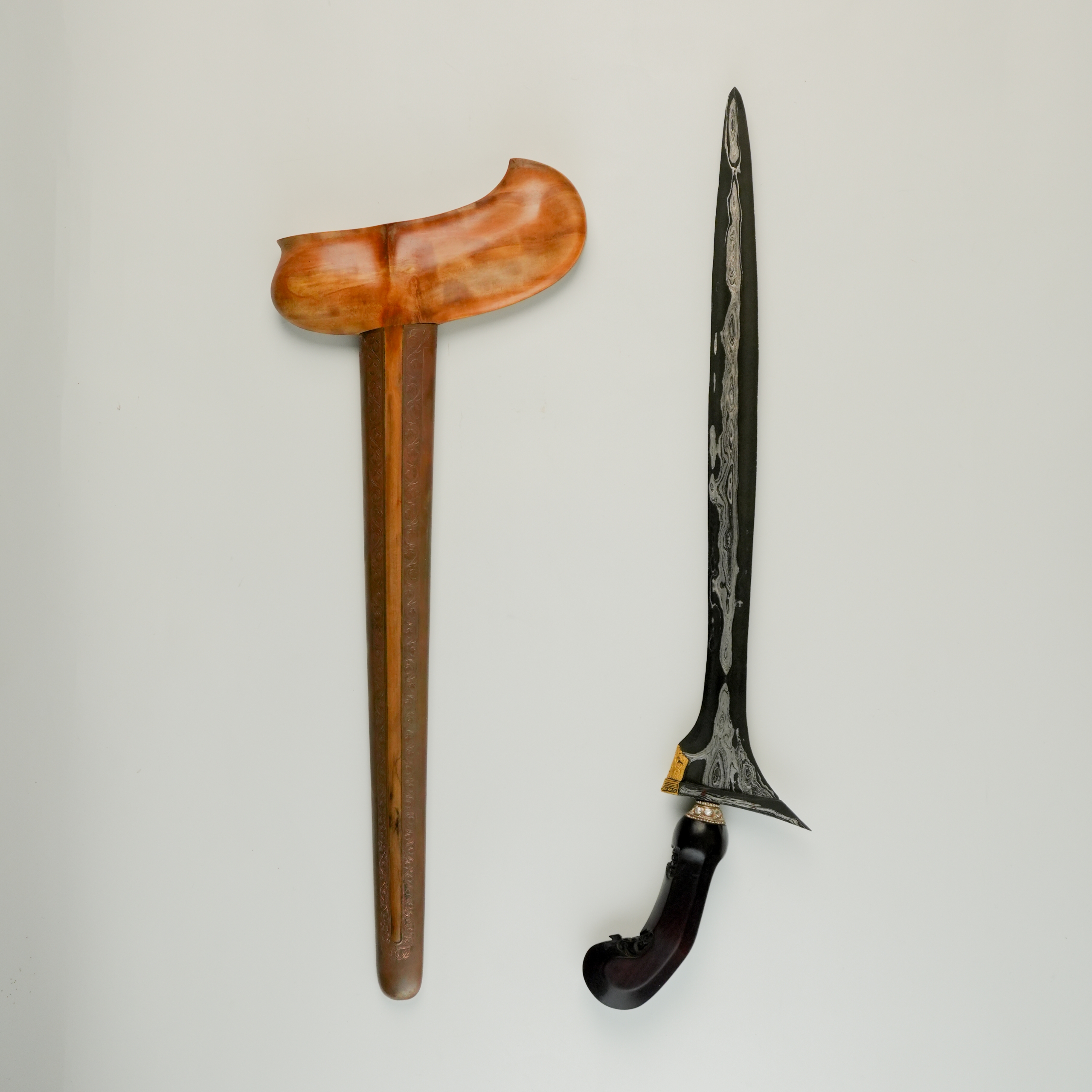 Keris Makoro Kinatah Emas Pamor Wiji Timun