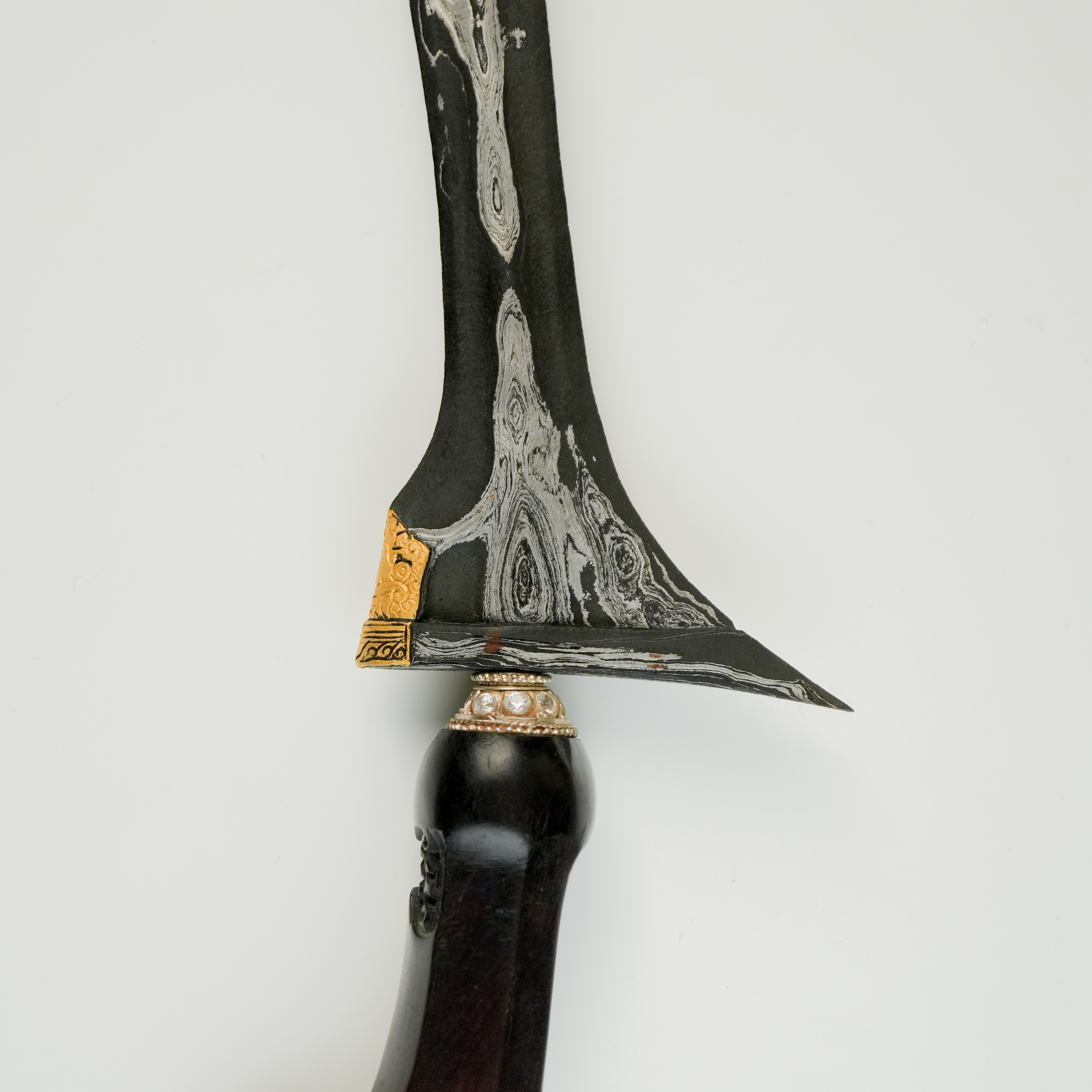 Keris Makoro Kinatah Emas Pamor Wiji Timun