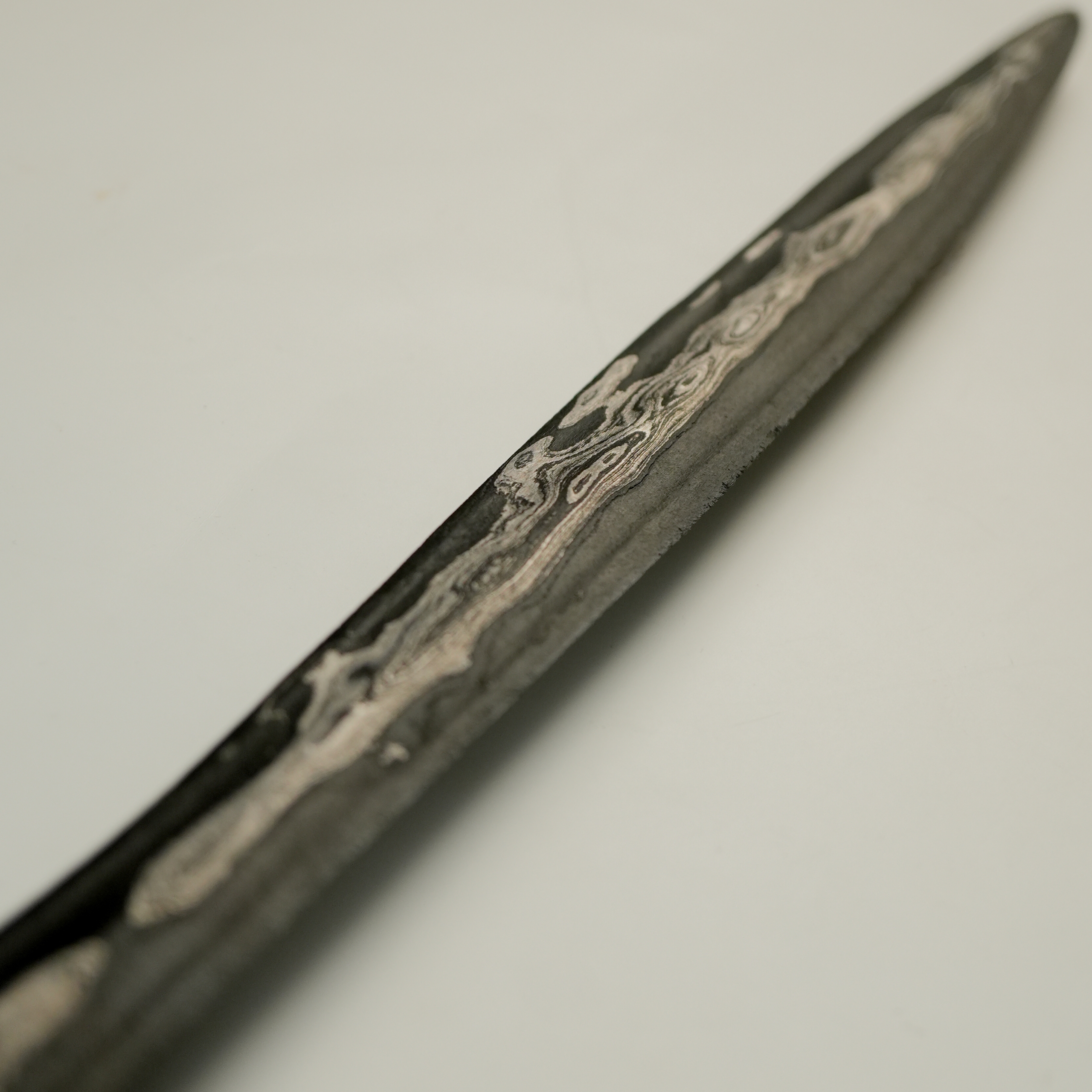 Keris Makoro Kinatah Emas Pamor Wiji Timun