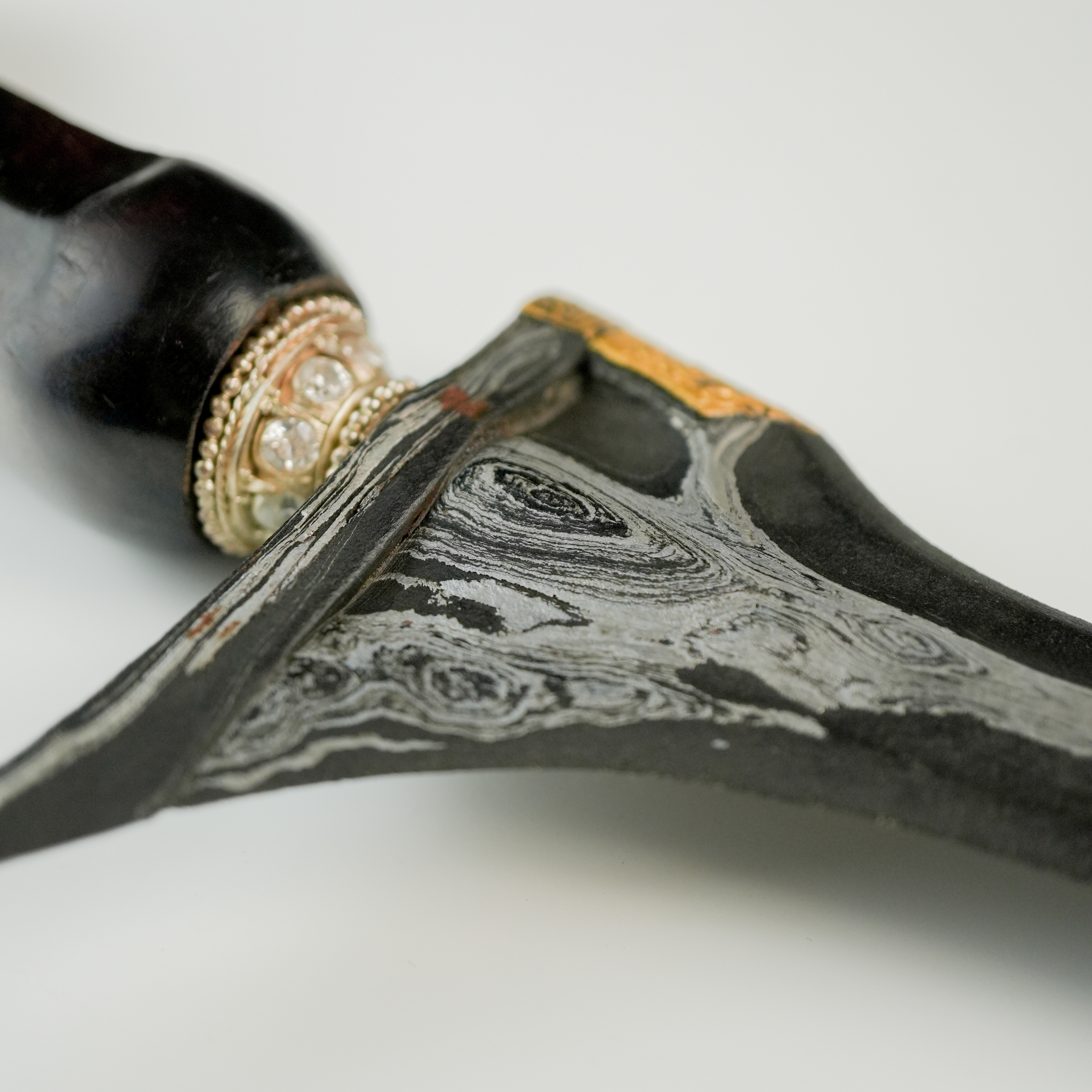 Keris Makoro Kinatah Emas Pamor Wiji Timun
