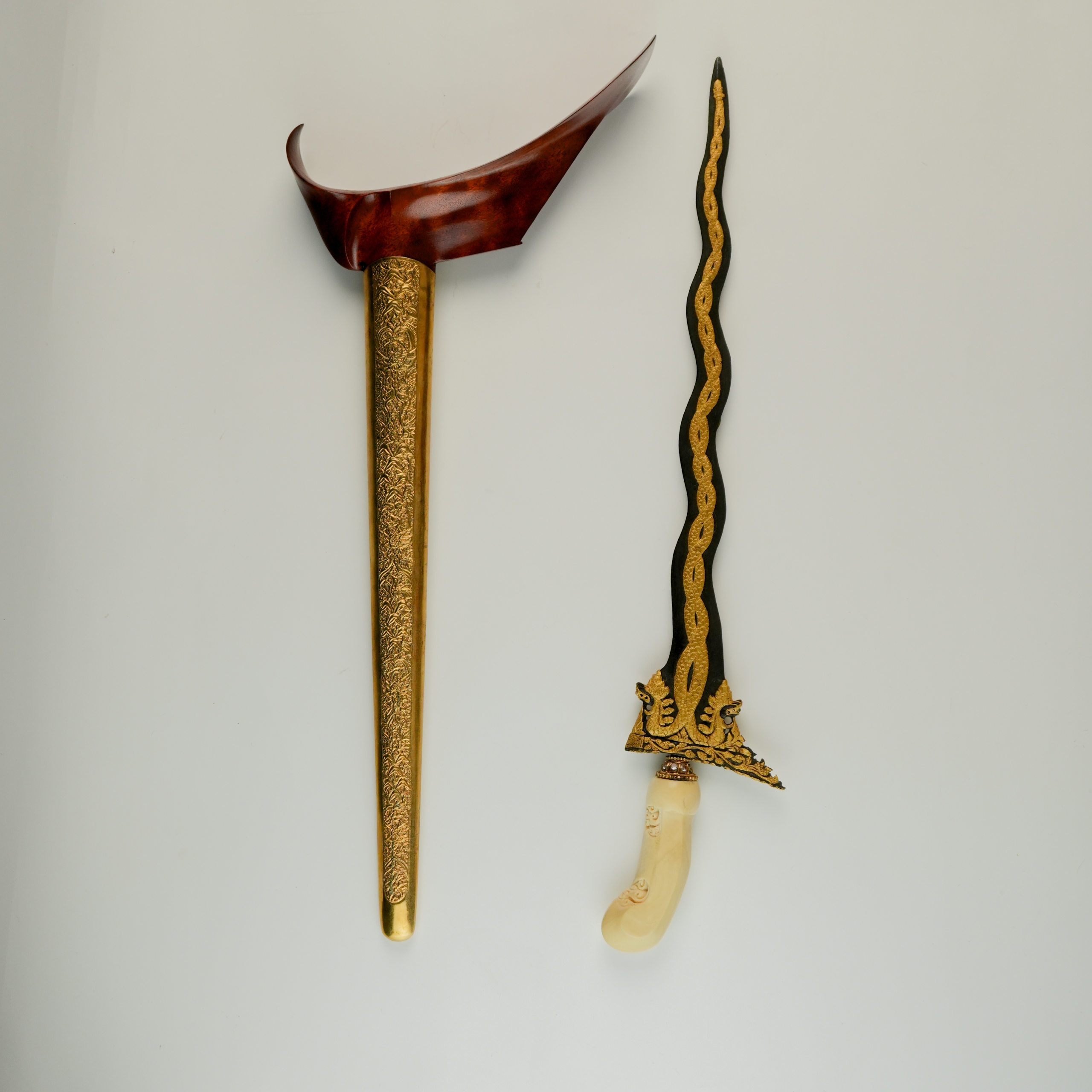 Keris Naga Penganten Kinatah Emas