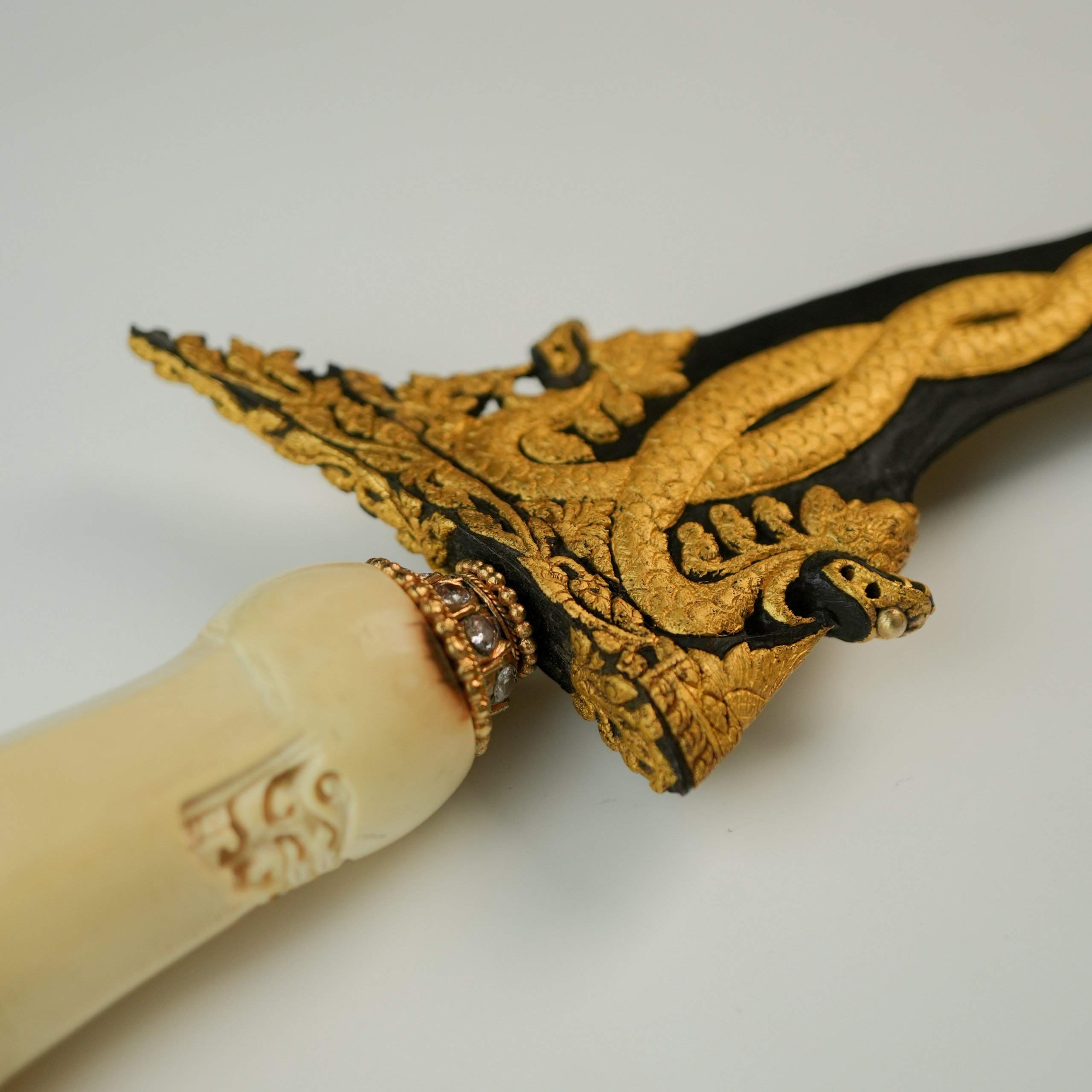 Keris Naga Penganten Kinatah Emas