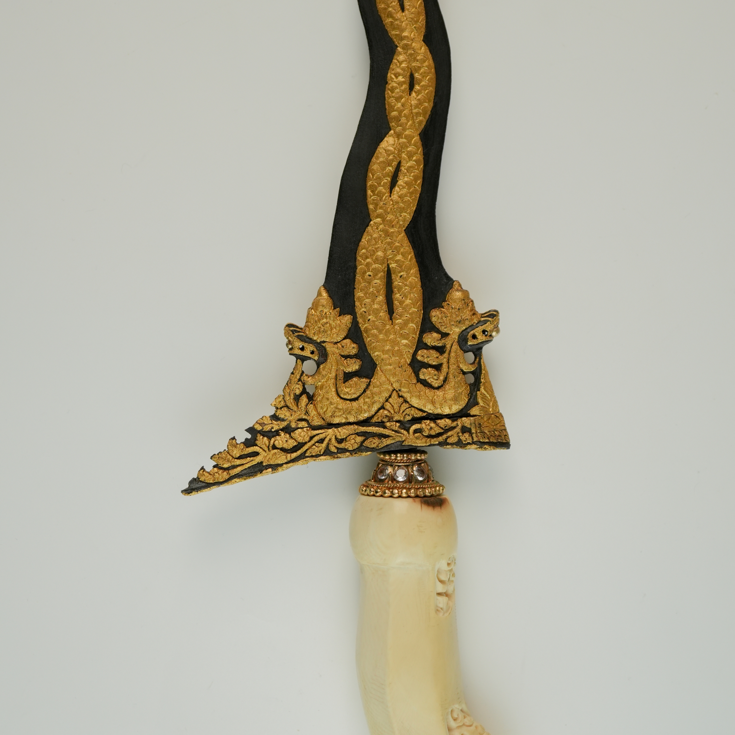 Keris Naga Penganten Kinatah Emas