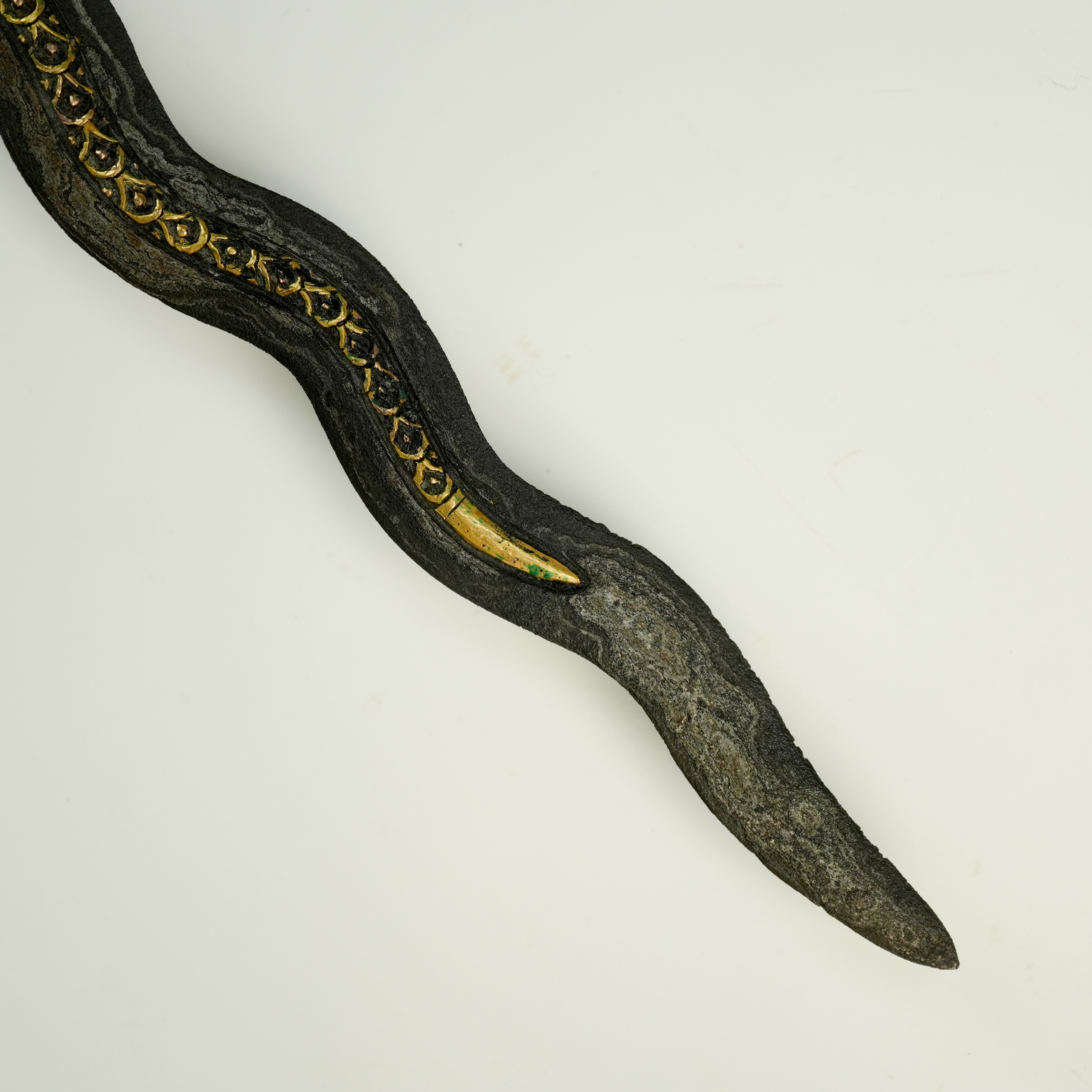 Keris Nagasasra Kinatah Emas Kamarogan