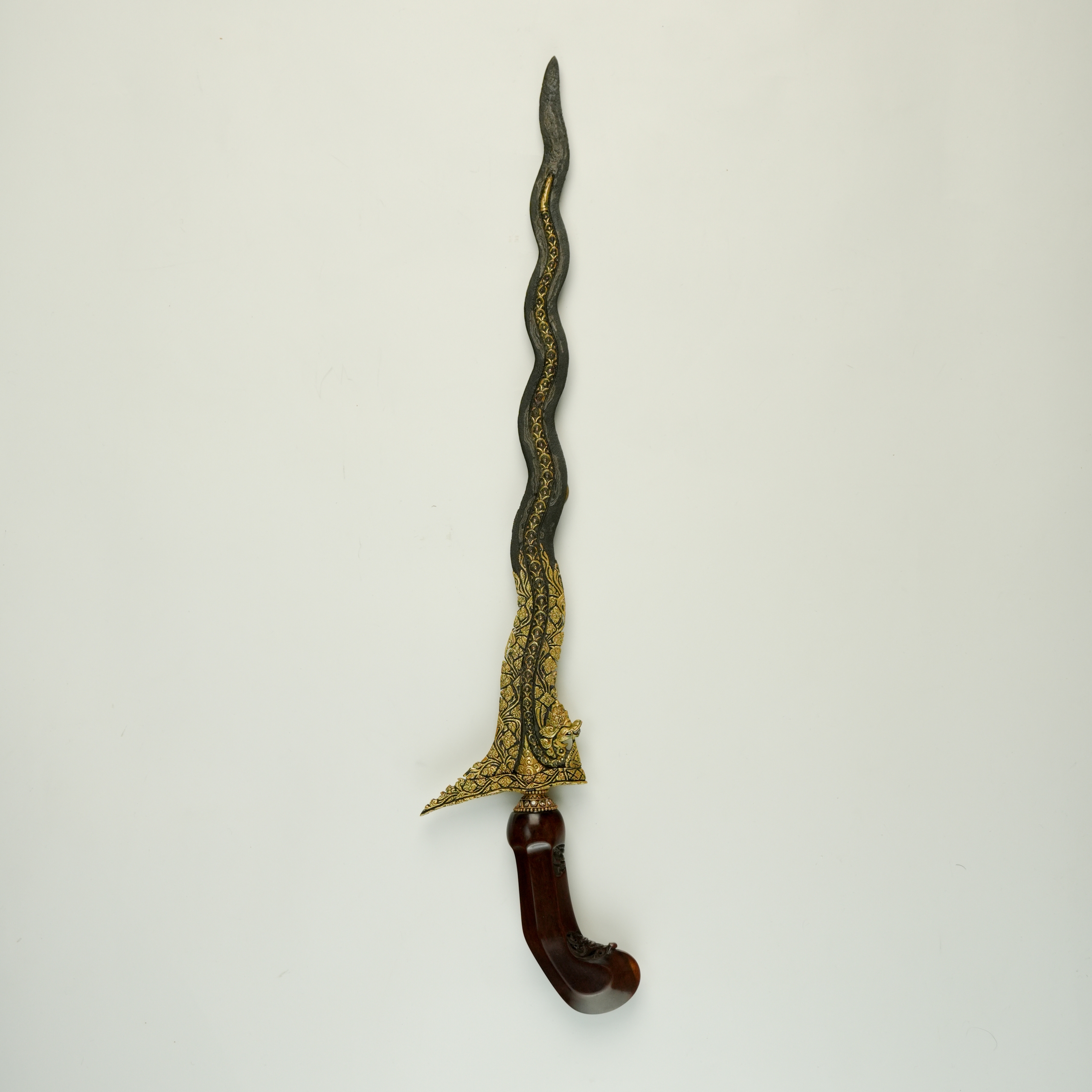 Keris Nagasasra Kinatah Emas Kamarogan