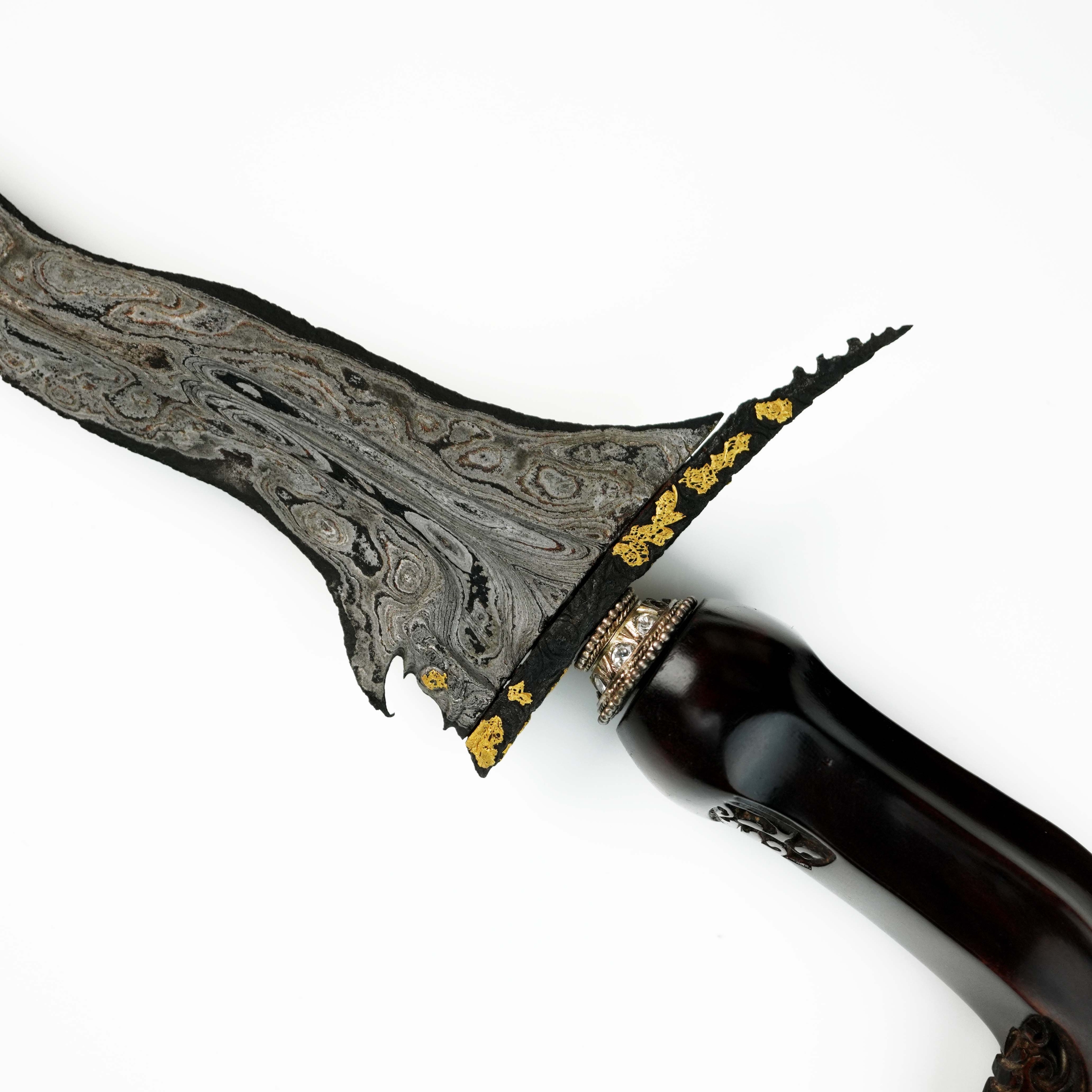 Keris Sengkelat Kinatah Emas