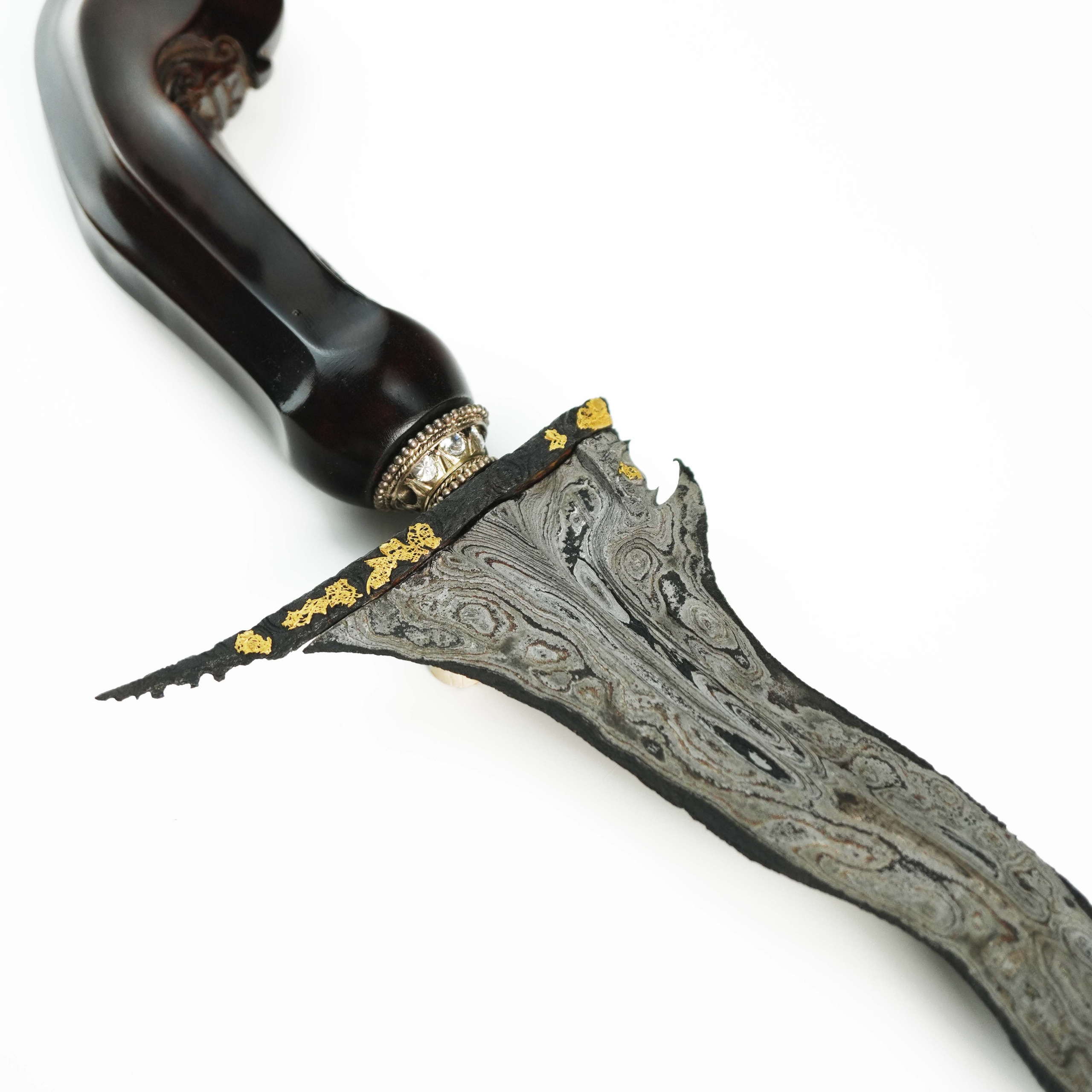 Keris Sengkelat Kinatah Emas