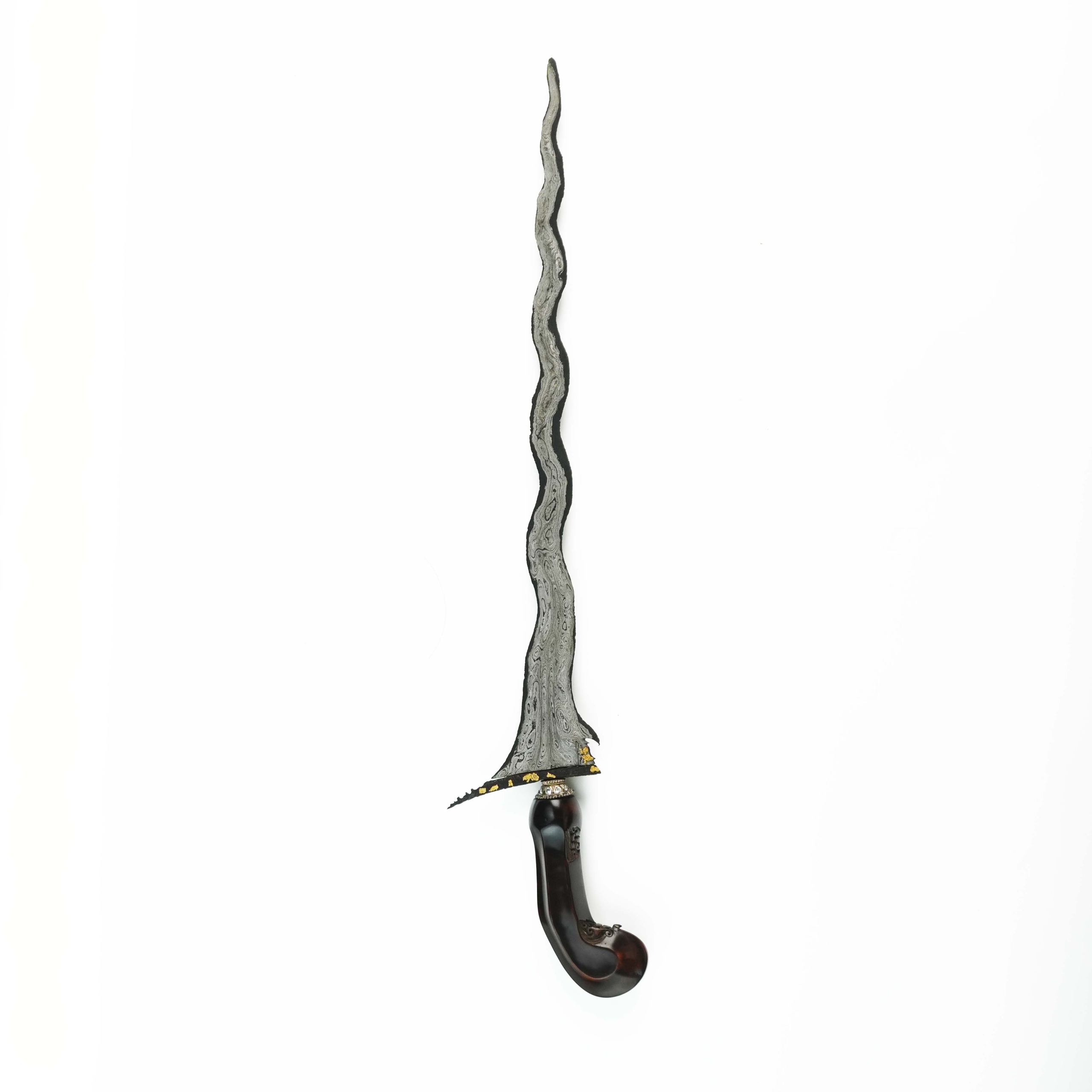 Keris Sengkelat Kinatah Emas