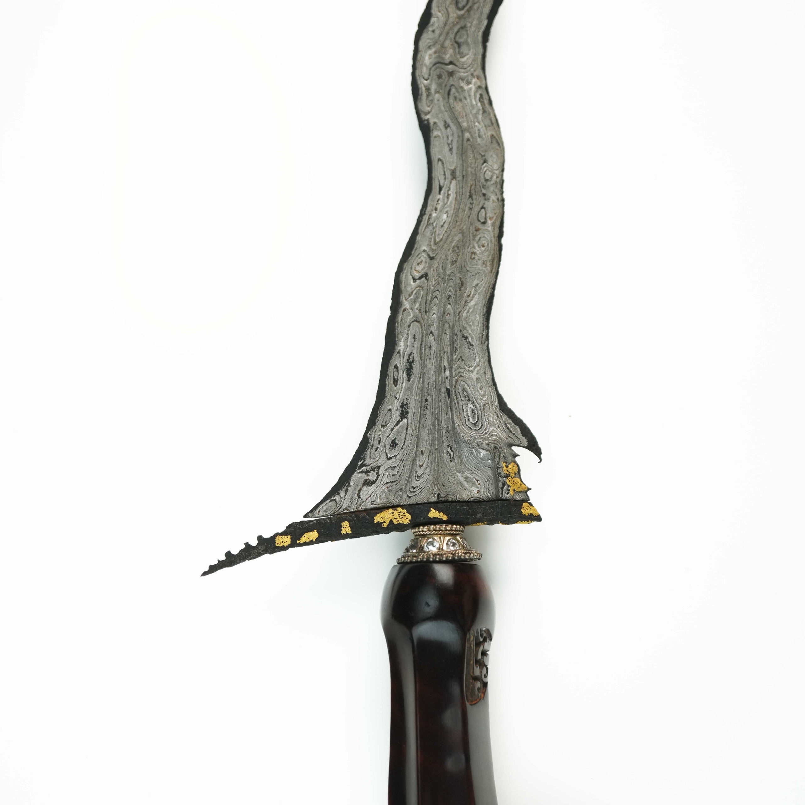 Keris Sengkelat Kinatah Emas
