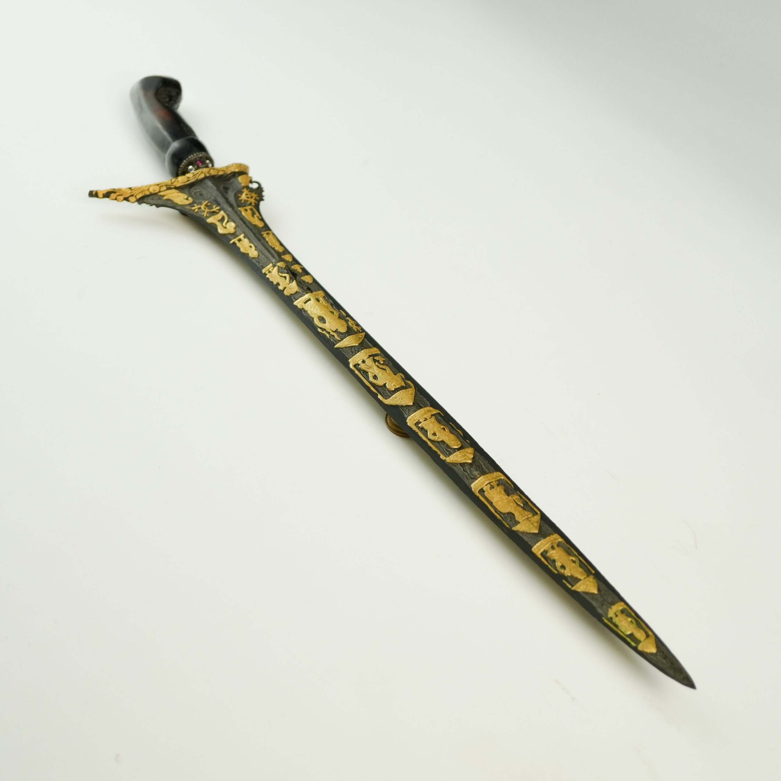 Keris Sinom Robyong Kinatah Emas