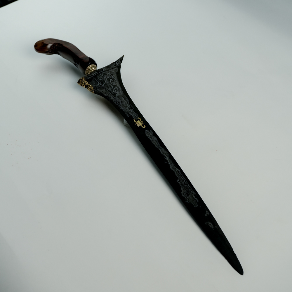 Keris Panji Penganten Kinatah Kalacakra