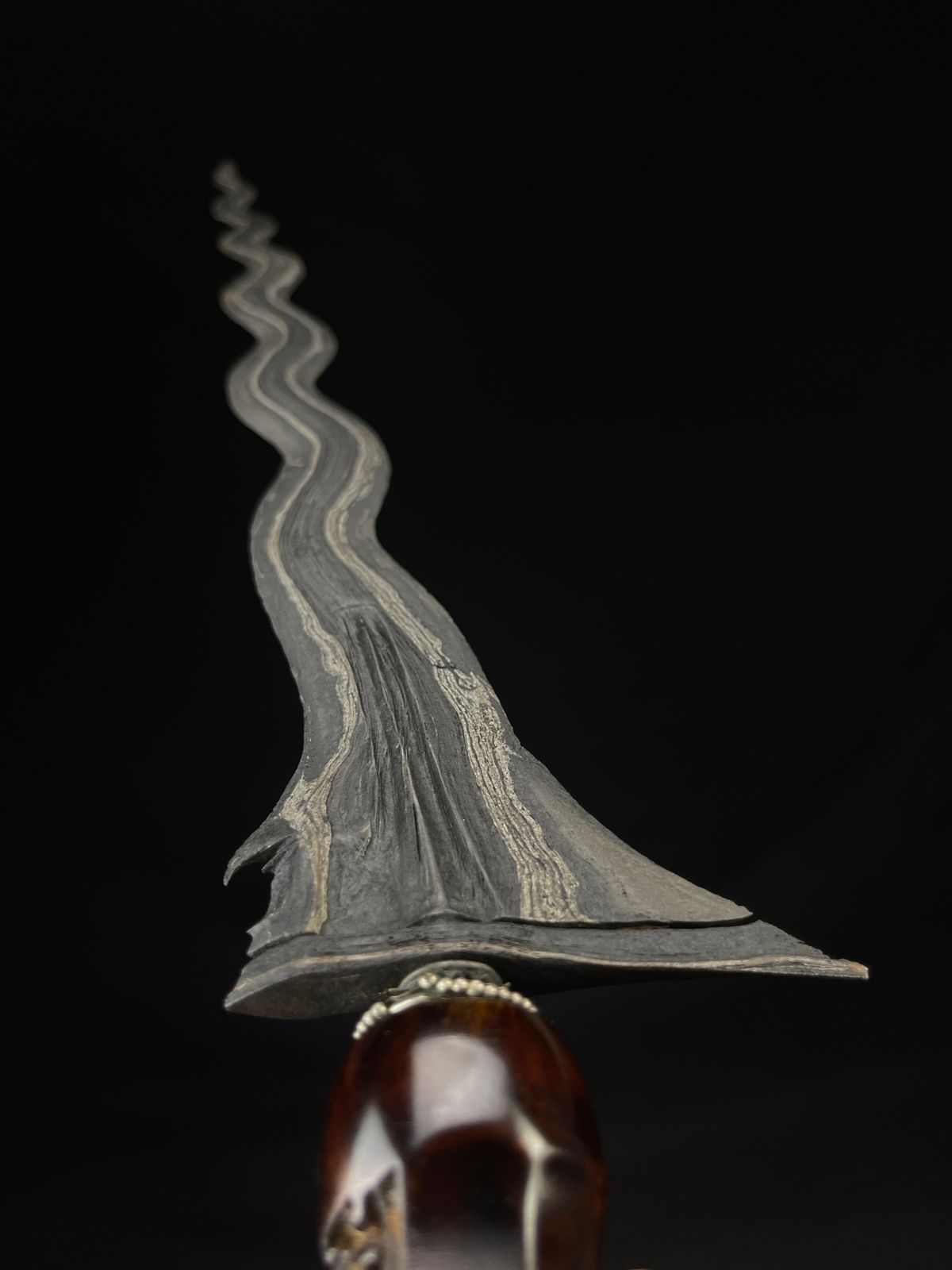 Keris Sengkelat Luk 13 Sepuh Pamor Wengkon