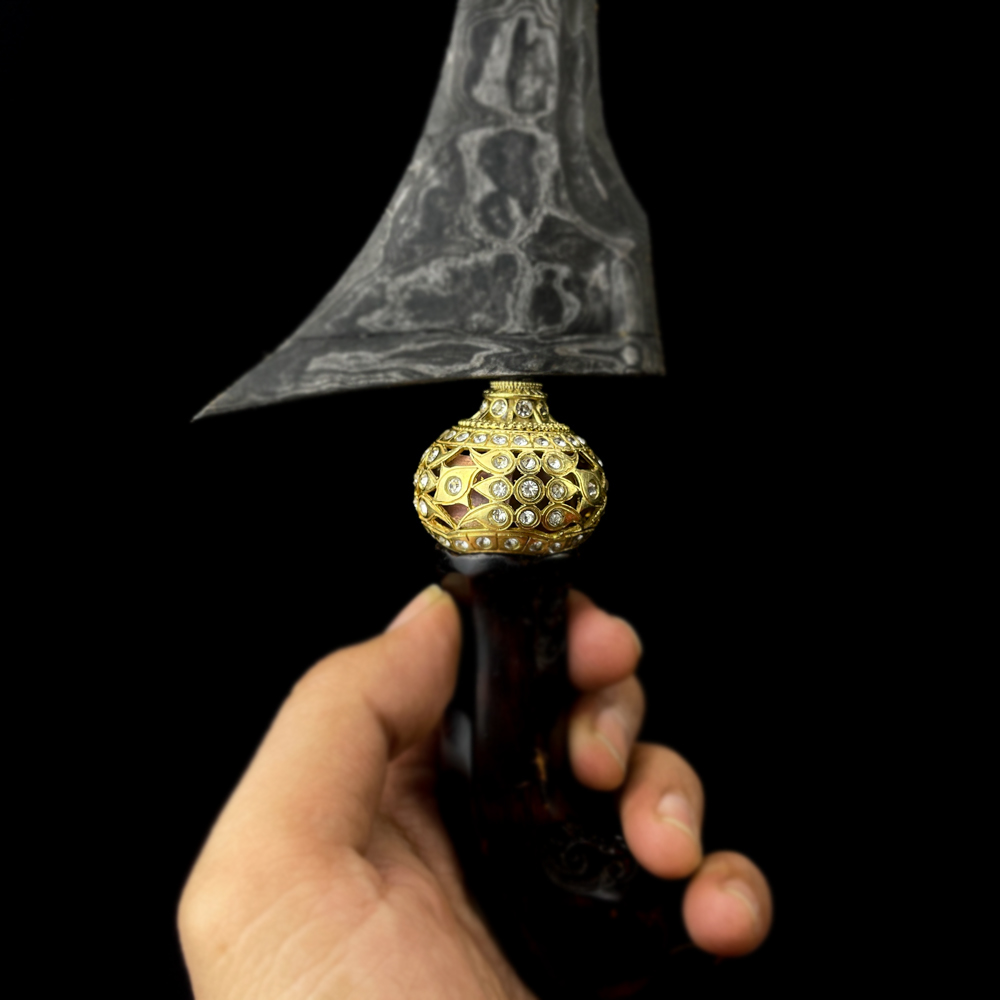 Selut Mendak Keris Model Kendhit Warna Emas