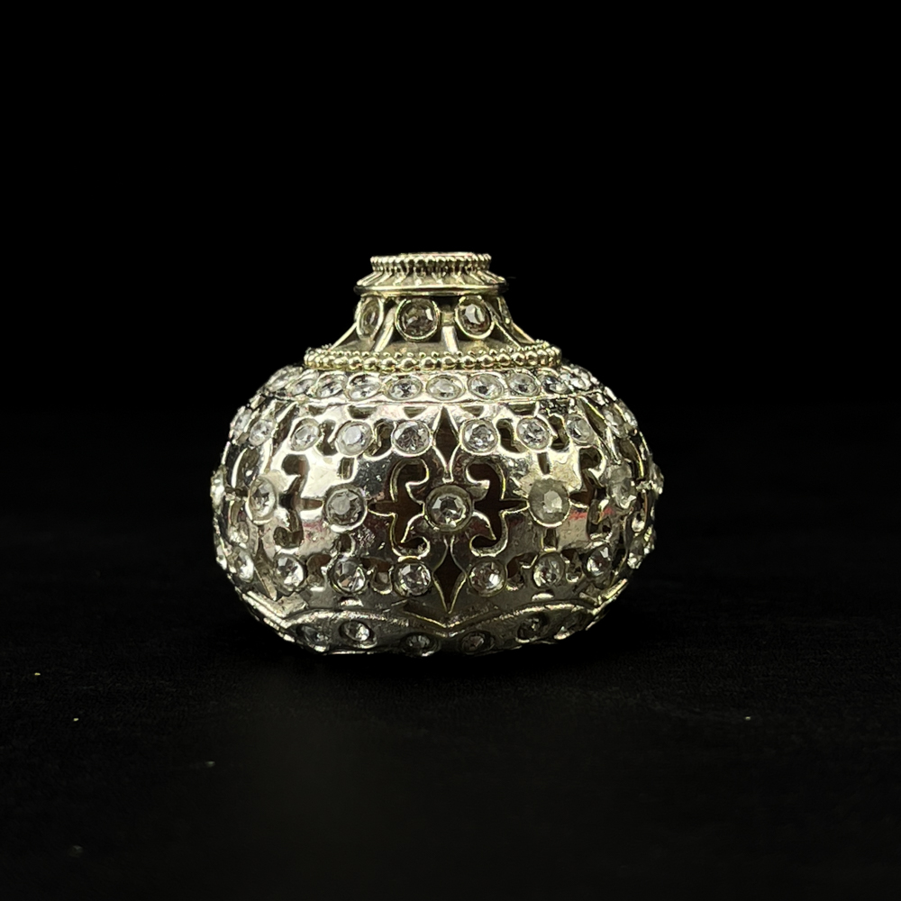 Selut Mendak Keris Model Kendhit Warna Perak