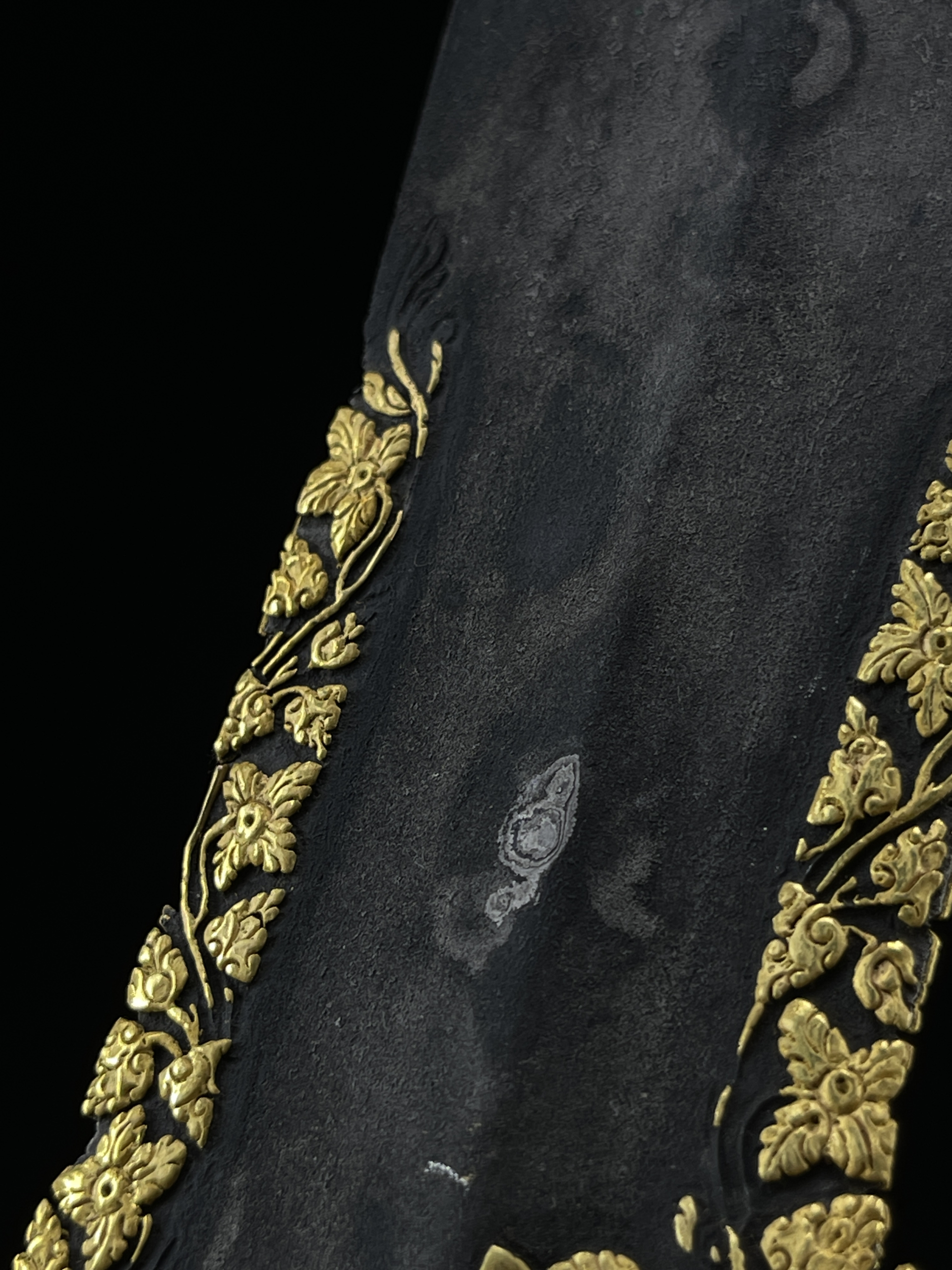 Bethok Naga Kinatah Emas Asli