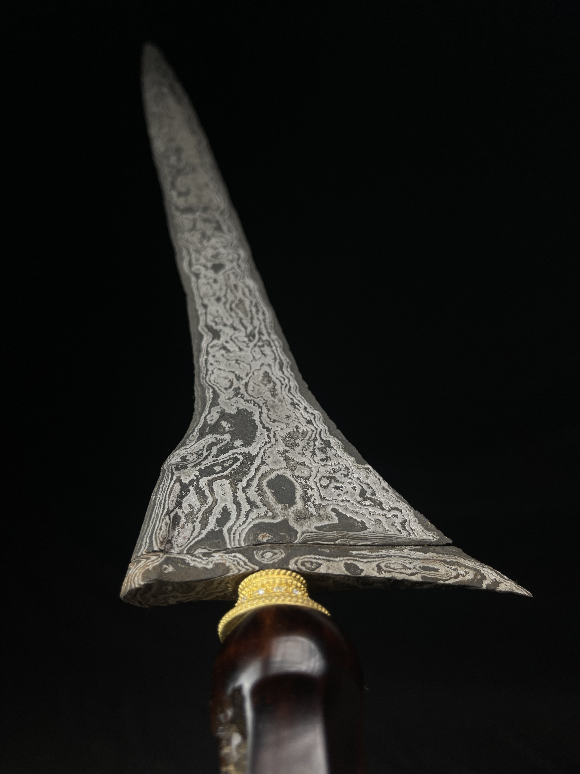 Keris Pamor Raja Kamkam Wengkon Isen