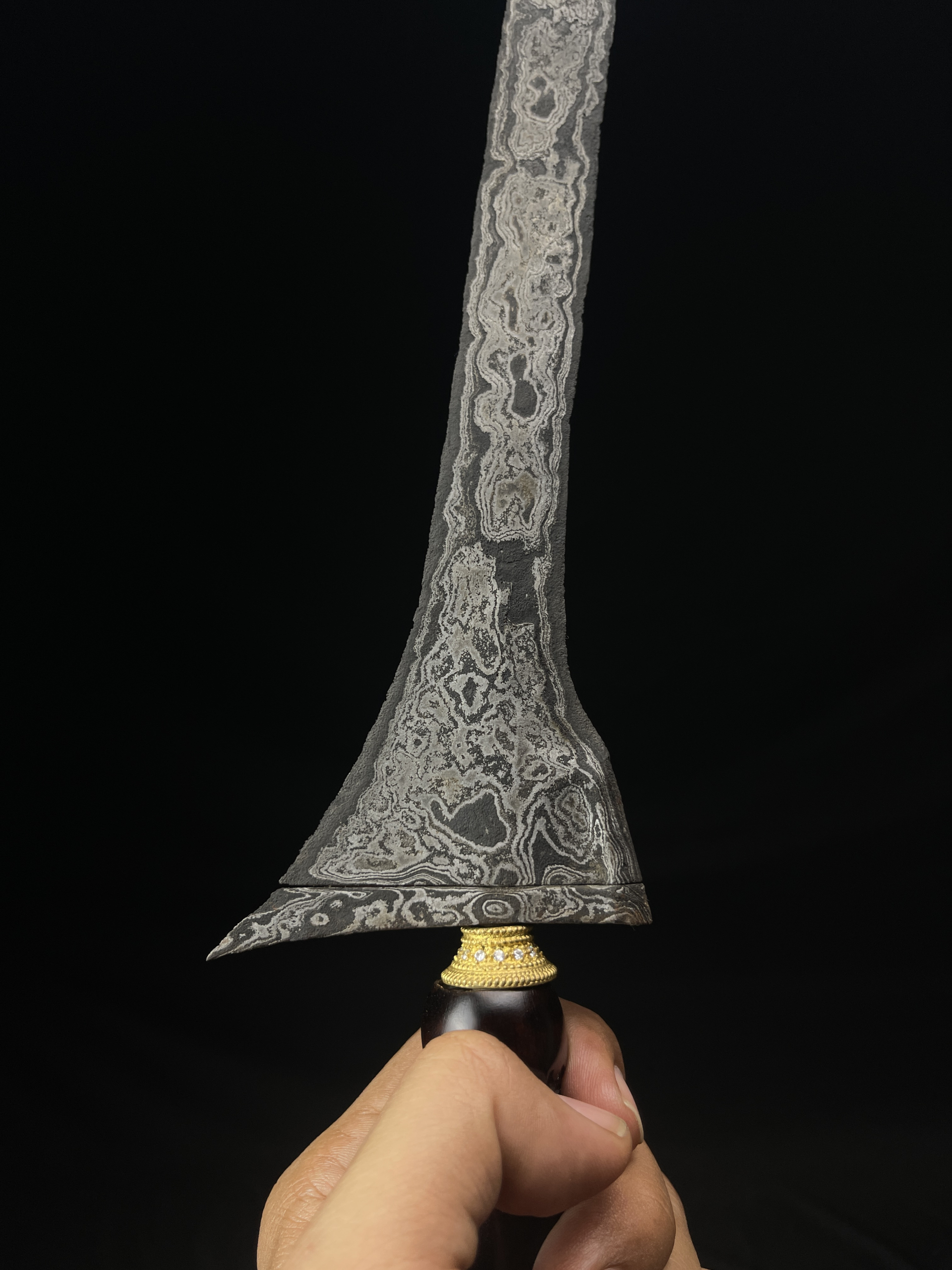 Keris Pamor Raja Kamkam Wengkon Isen