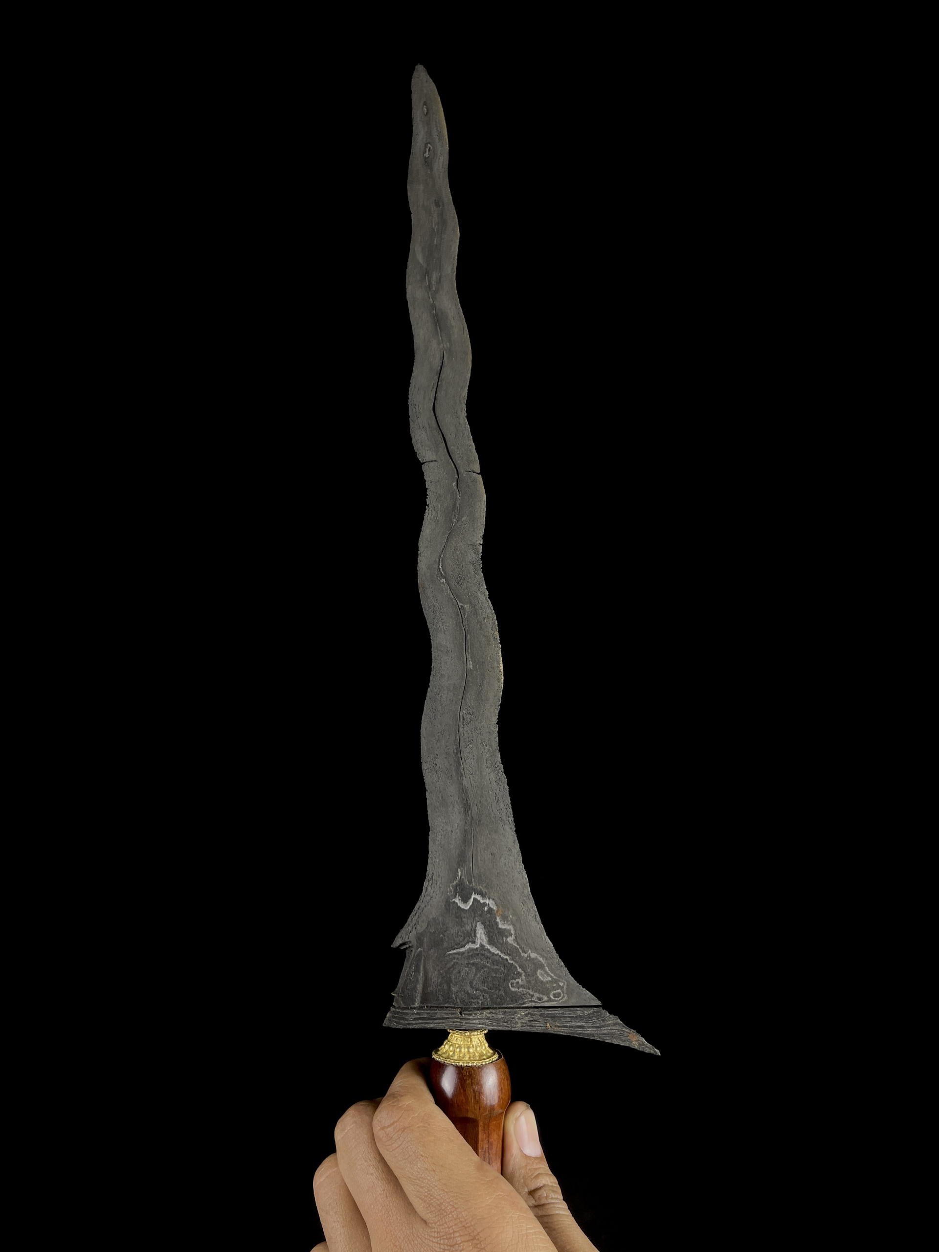 Keris Pamengkang Jagad Luk 11