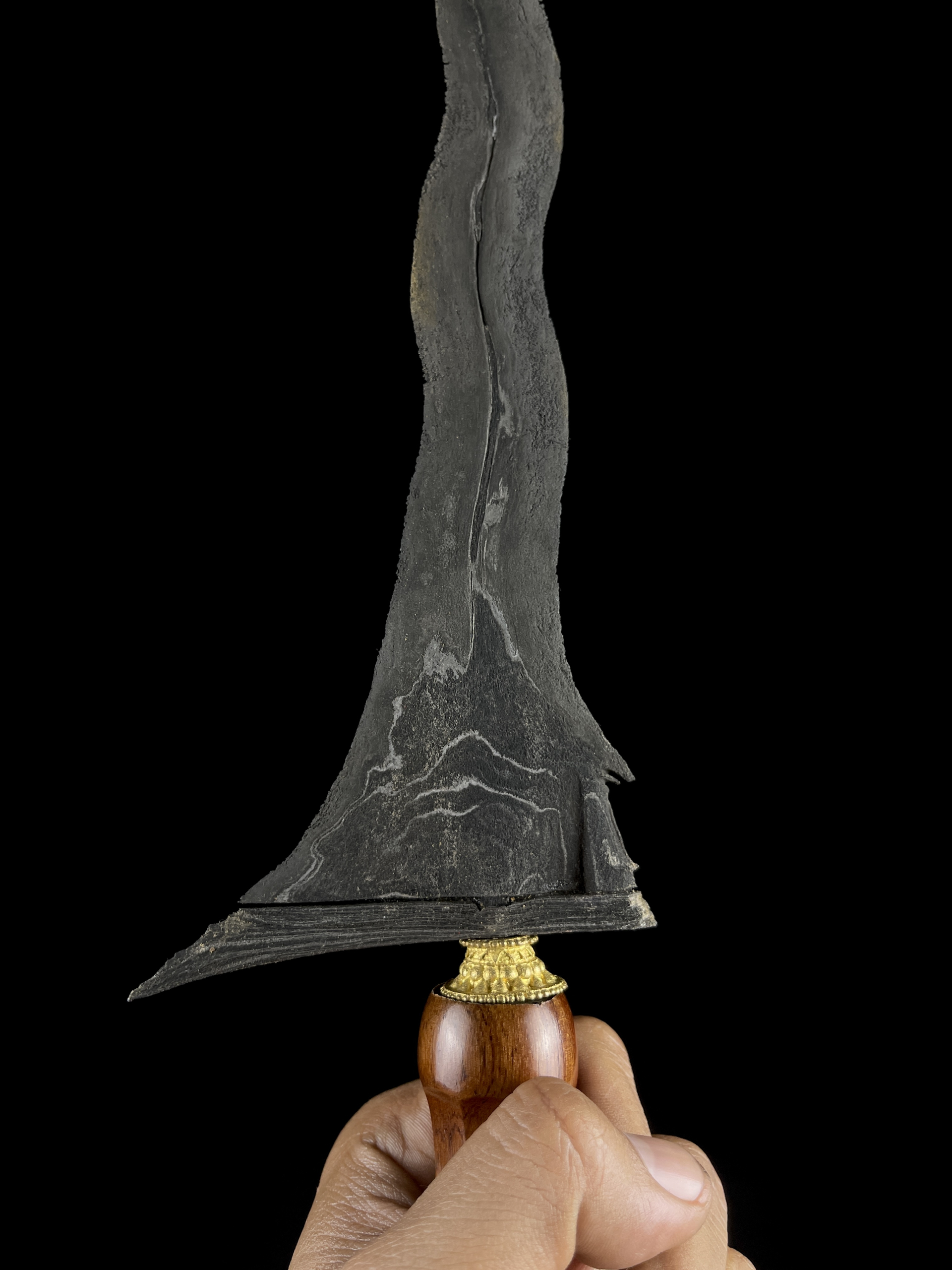 Keris Pamengkang Jagad Luk 11