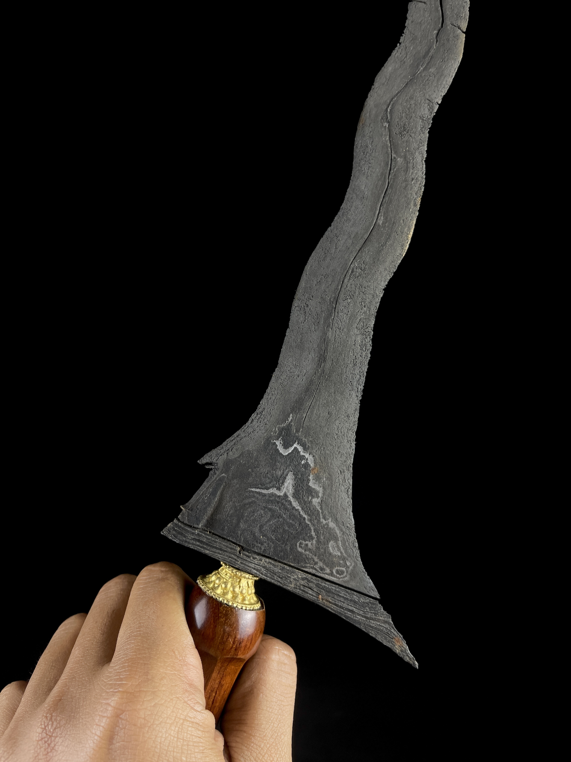 Keris Pamengkang Jagad Luk 11