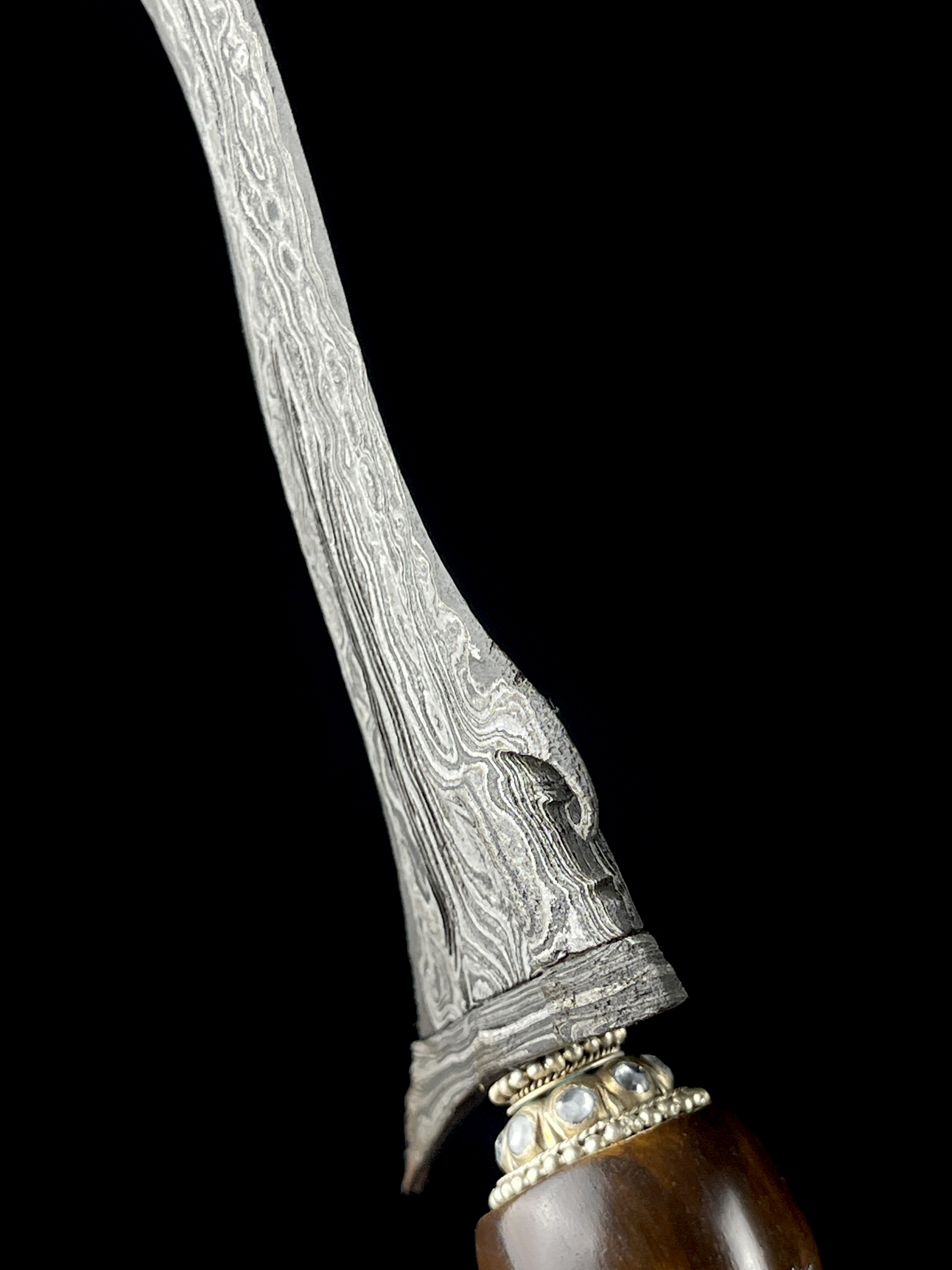 Keris Parungsari Pamor Untu Walang