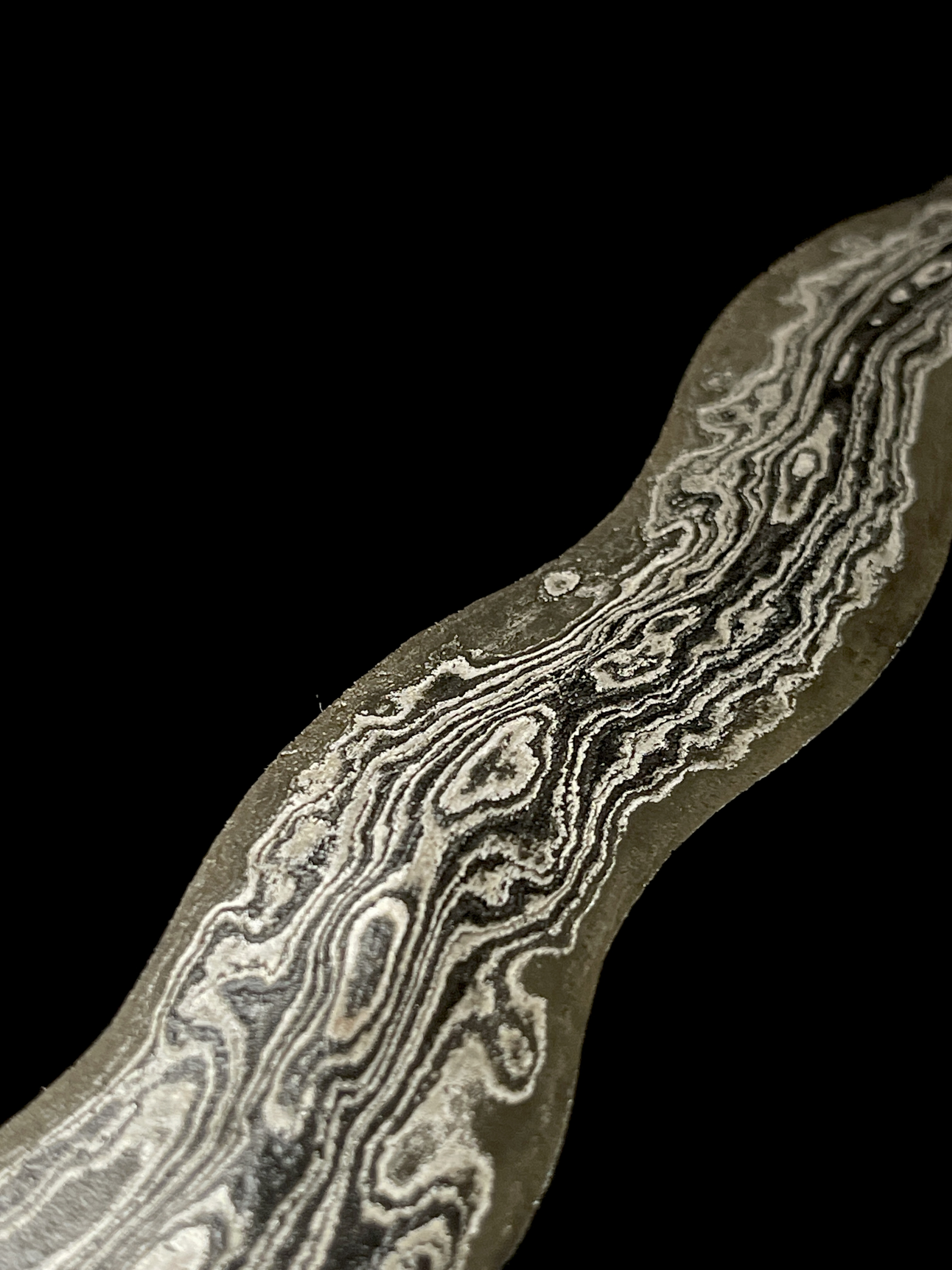 Keris Sengkelat Luk 13 Gonjo Sumber