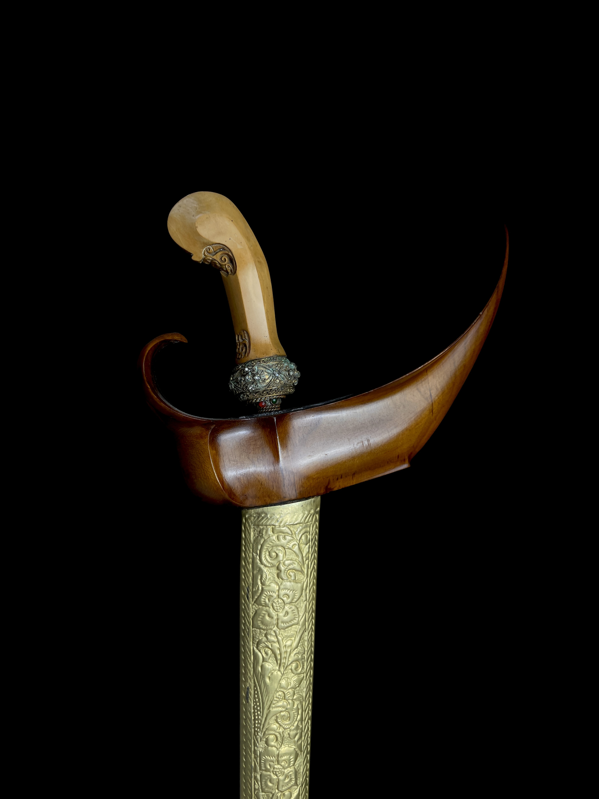 Keris Carang Soka Gonjo Iras Pamor Singkir