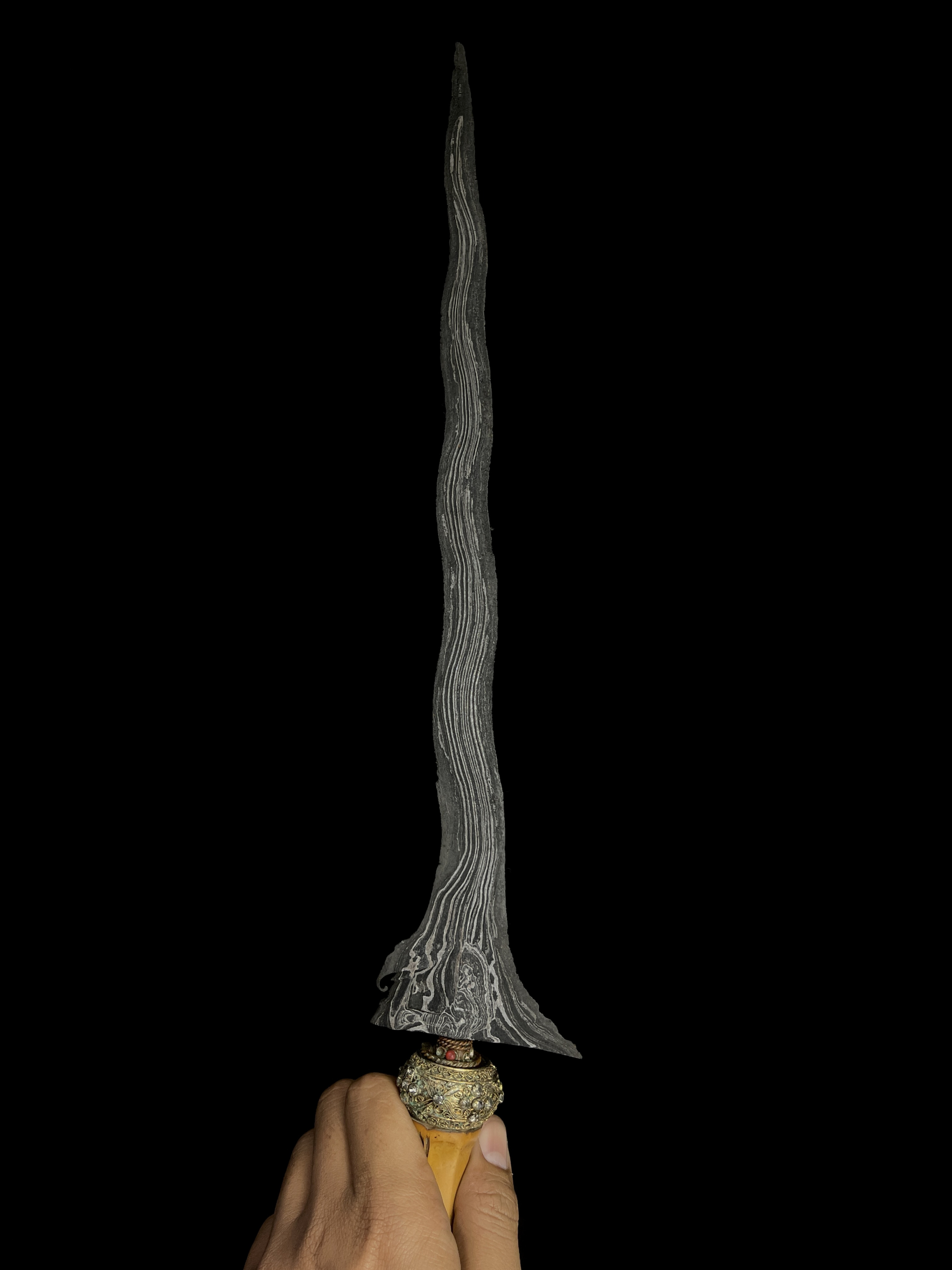 Keris Carang Soka Gonjo Iras Pamor Singkir
