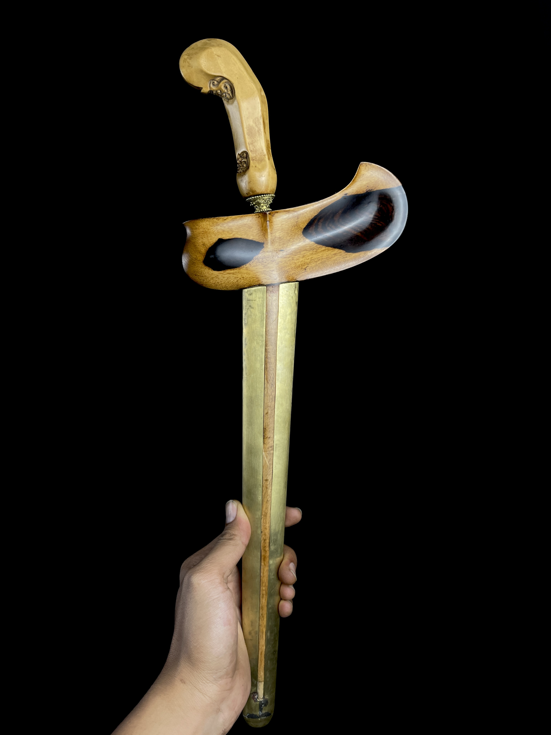 Keris Jalak Sangu Tumpeng Pamor Jung Isi Dunyo