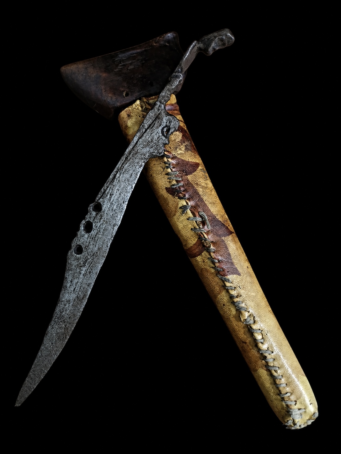 Kujang Naga Putut Sajen