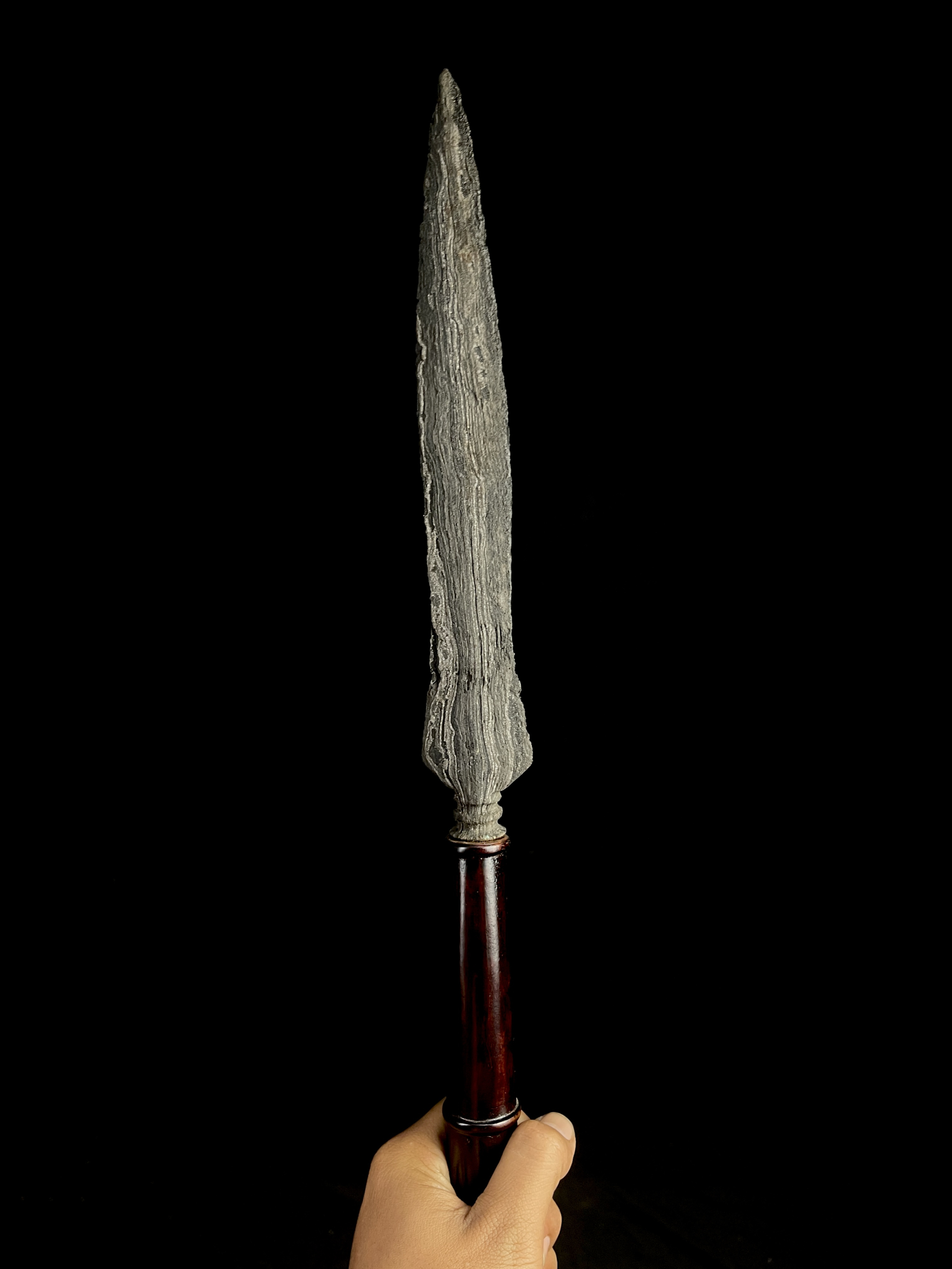 Tombak Biring Wadon Pamor Banyu Mili