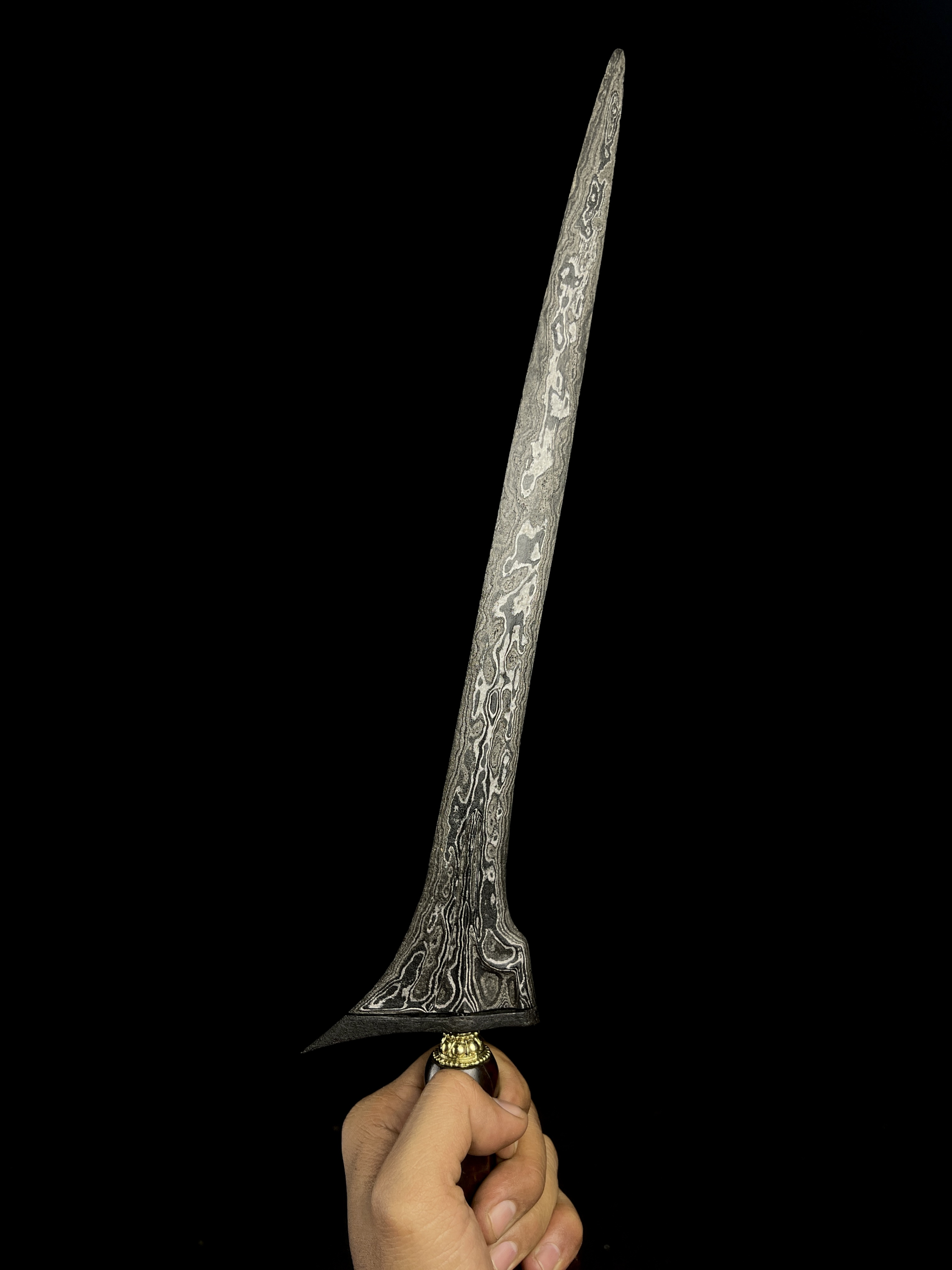Keris Jalak Sangu Tumpeng Pamor Wos Wutah
