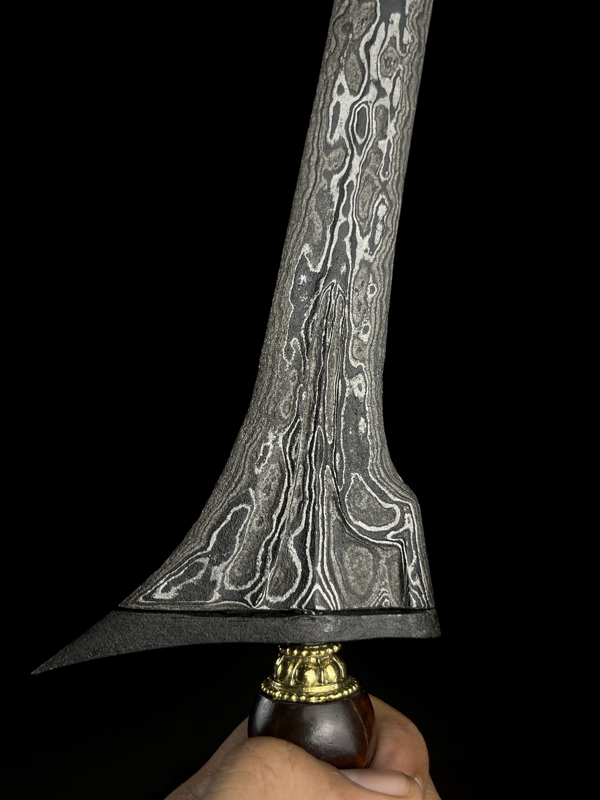 Keris Jalak Sangu Tumpeng Pamor Wos Wutah