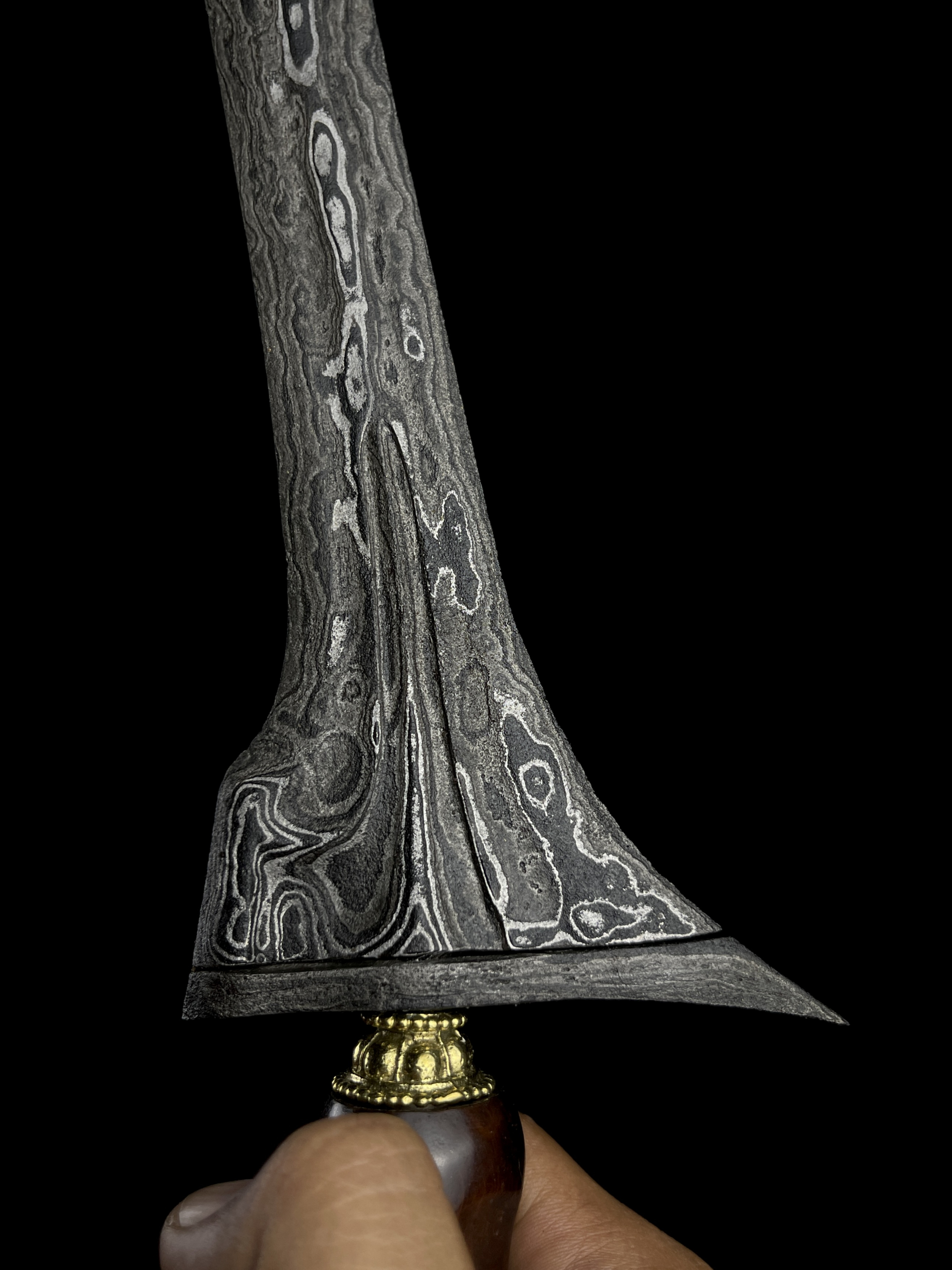 Keris Jalak Sangu Tumpeng Pamor Wos Wutah